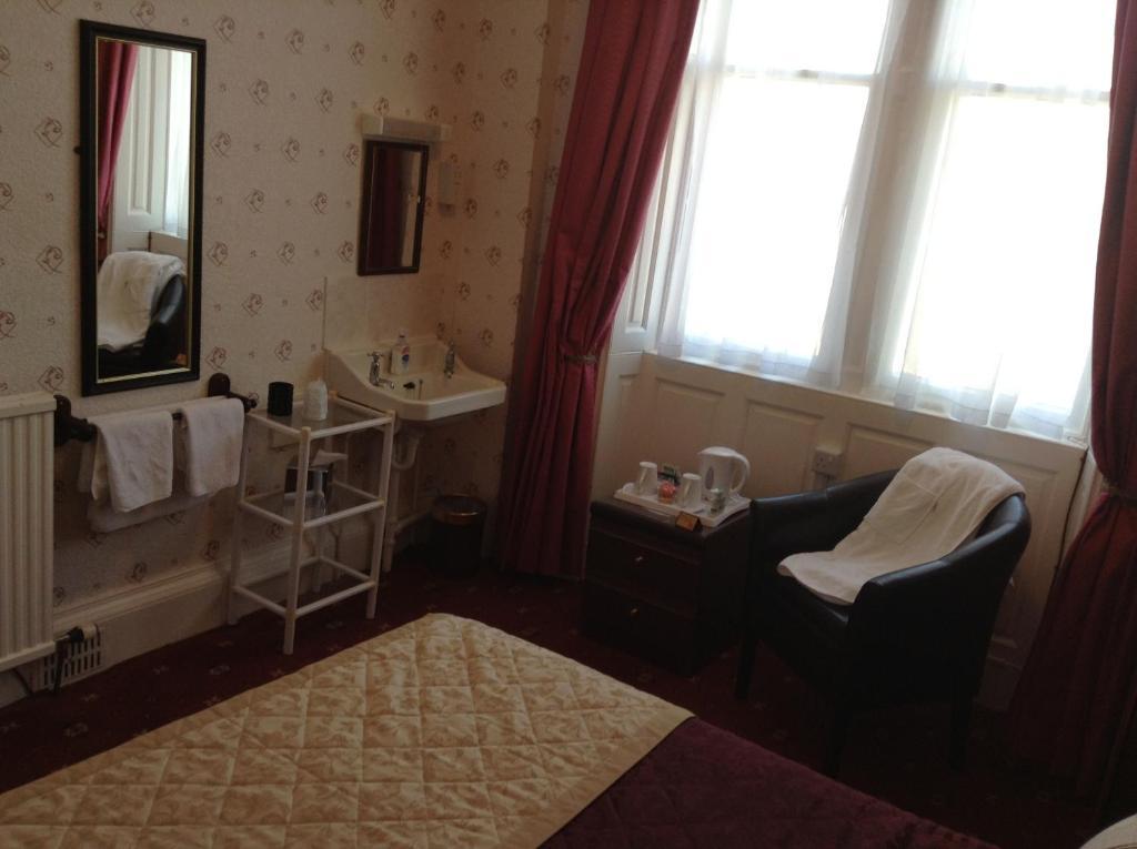 The Richmond Guest House Ayr Exterior photo